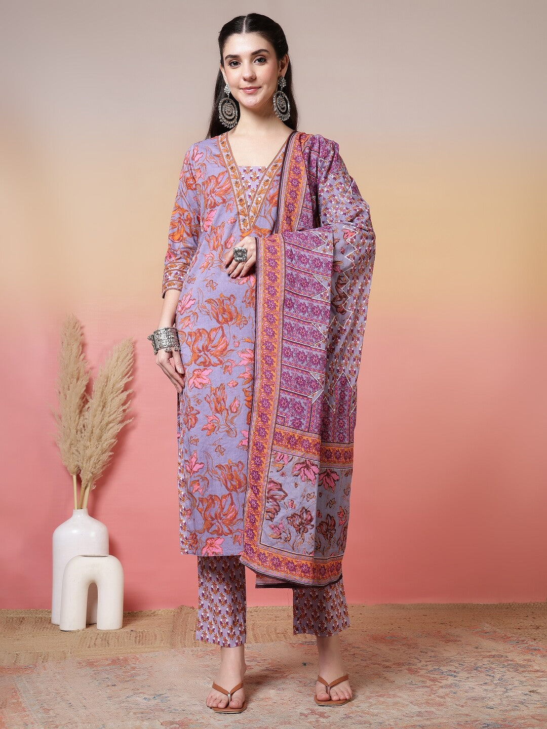 Floral Embroidered Straight Pure Cotton Kurta & Trousers Sets