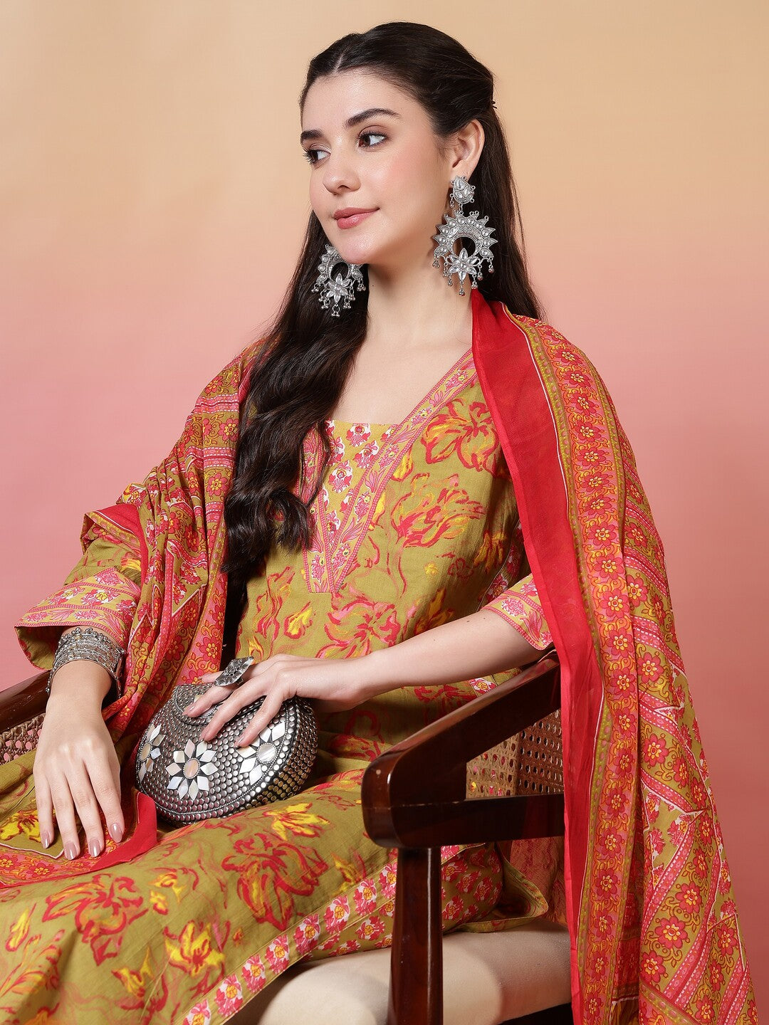 Floral Embroidered Straight Pure Cotton Kurta & Trousers Sets