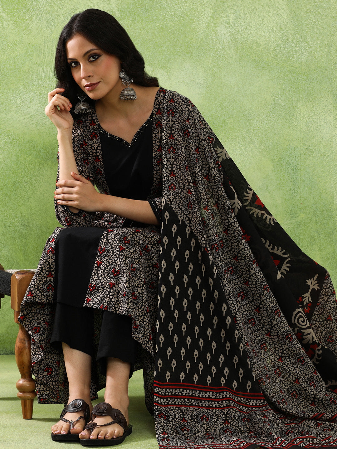 Floral Embroidered A-Line Pure Cotton Kurta & Trousers Sets