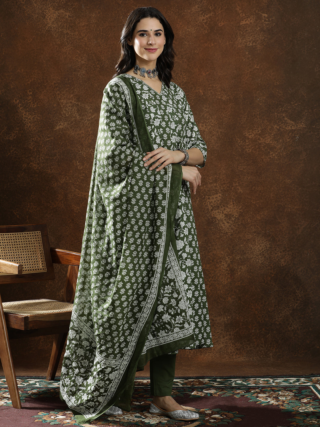 Floral Embroidered A-Line Pure Cotton Kurta & Trousers Sets