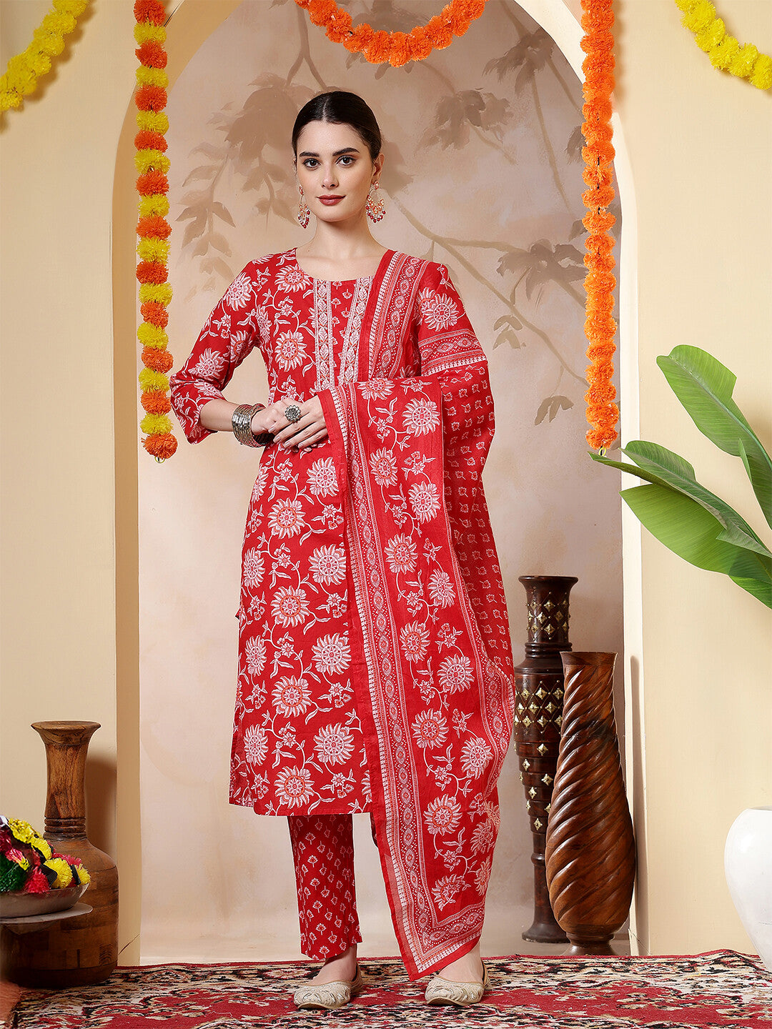 Floral Embroidered Straight Pure Cotton Kurta & Trousers Sets