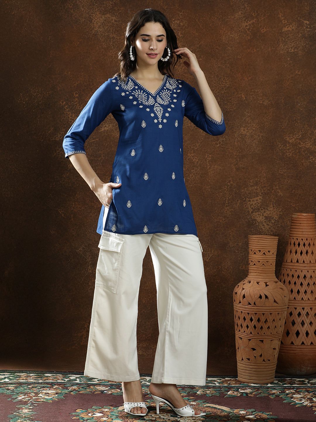 Floral Embroidered Straight Kurta