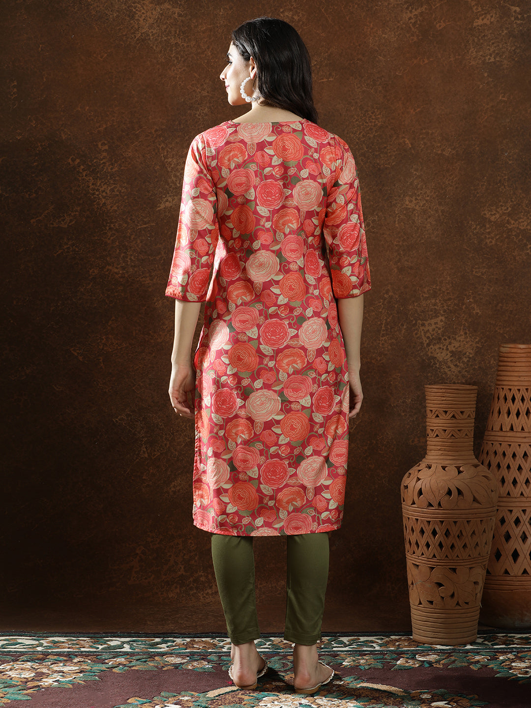 Floral Embroidered Straight Kurta