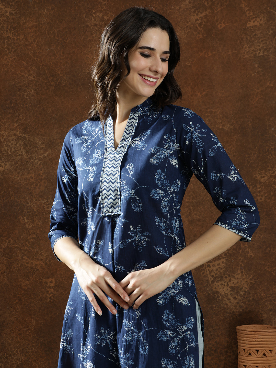 Floral Embroidered Straight Pure Cotton Kurta
