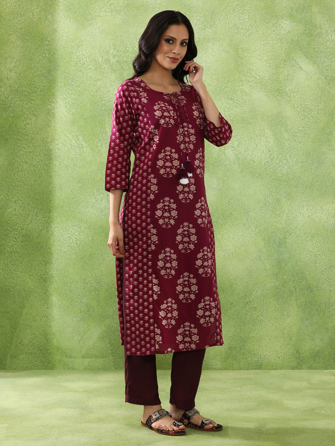 Floral Embroidered Straight Pure Cotton Kurta