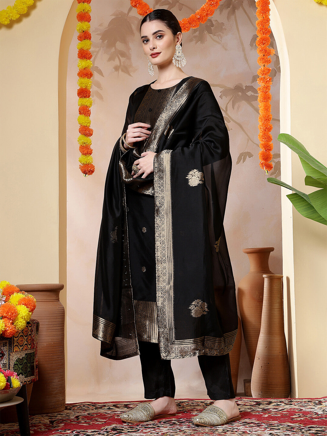 Floral Woven Design Straight Kurta & Trousers Sets