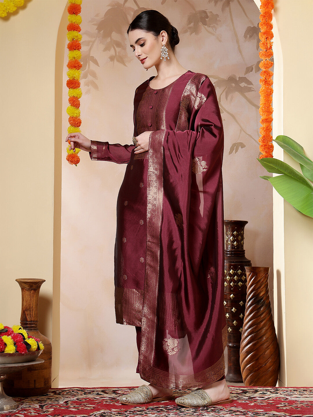 Floral Woven Design Straight Kurta & Trousers Sets