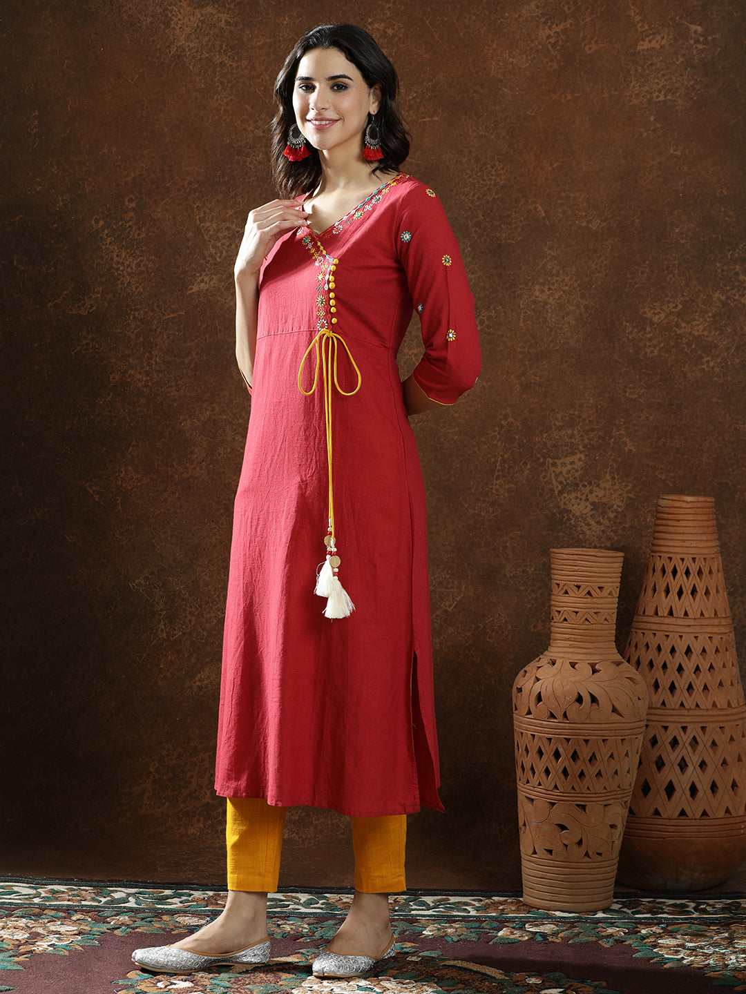 Floral Embroidered Straight Kurta