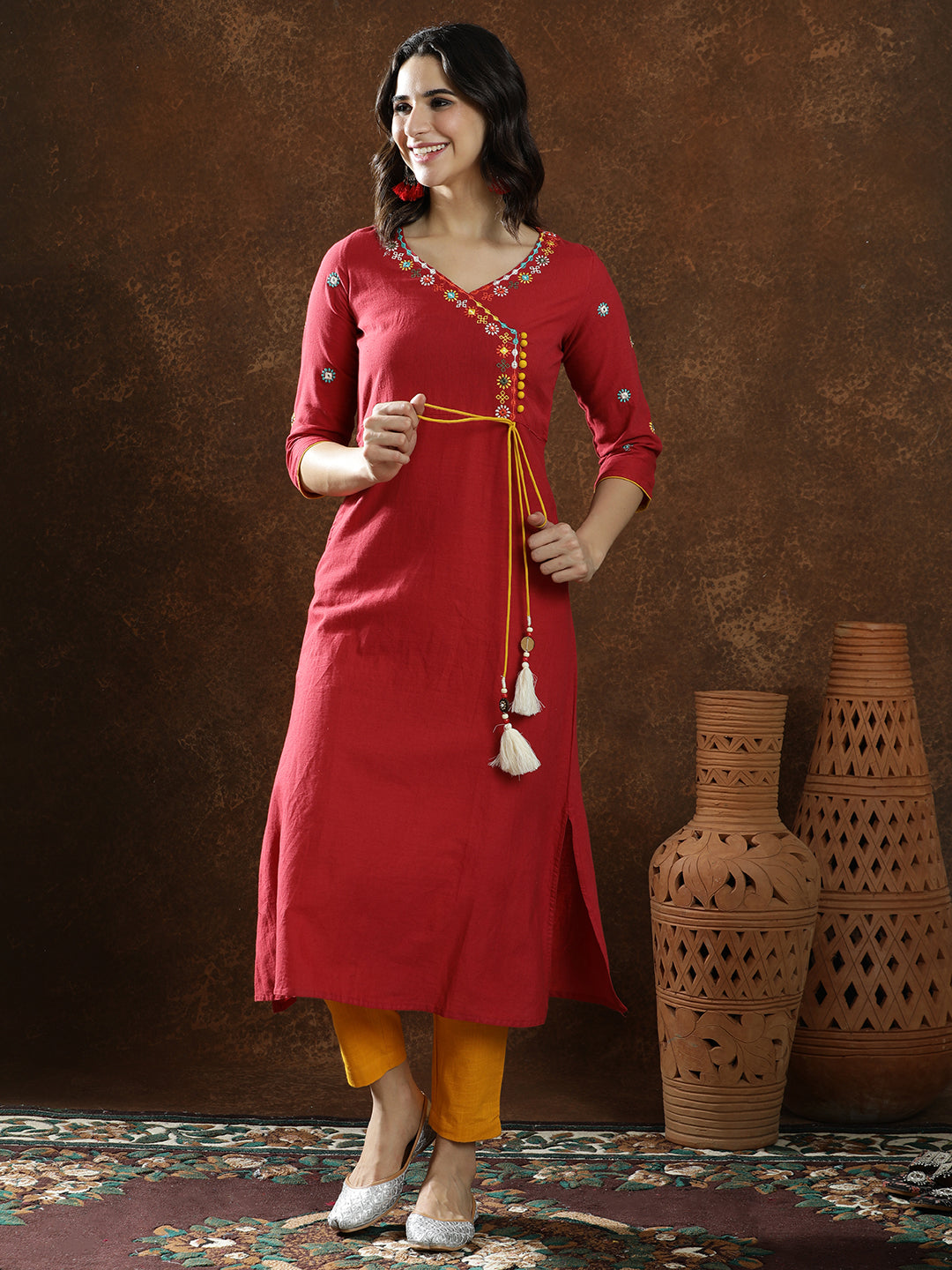 Floral Embroidered Straight Kurta