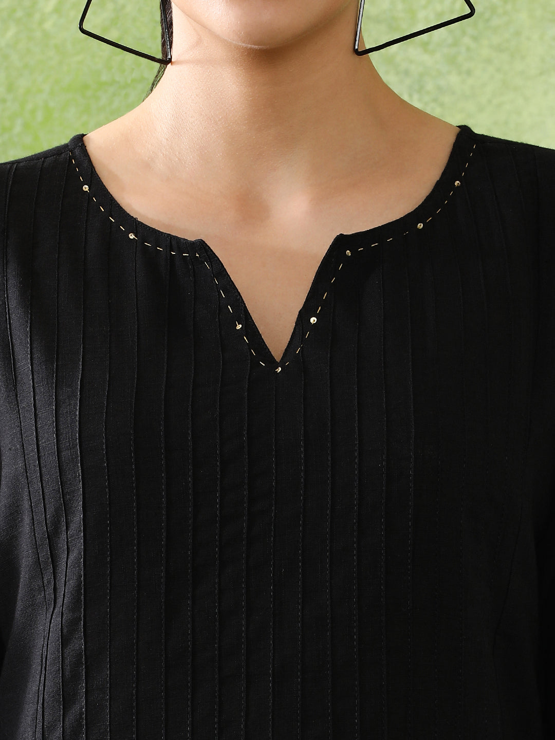 Woven Design Embroidered Straight Pure Cotton Kurta