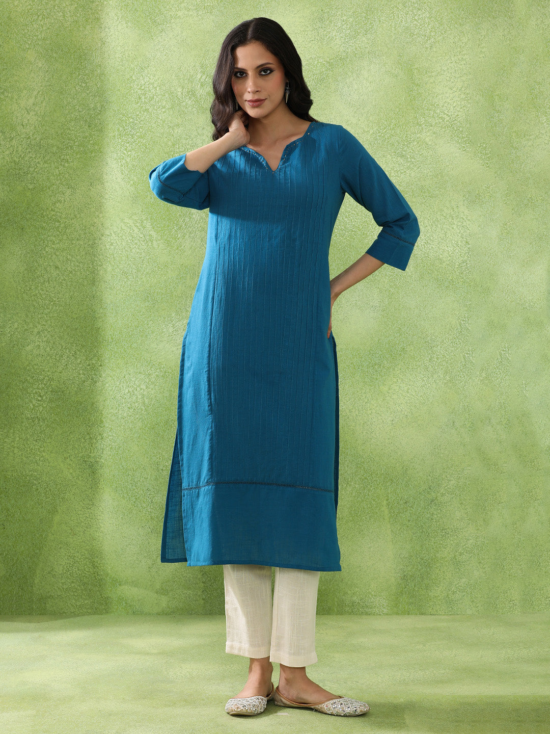 Solid Embroidered Straight Pure Cotton Kurta
