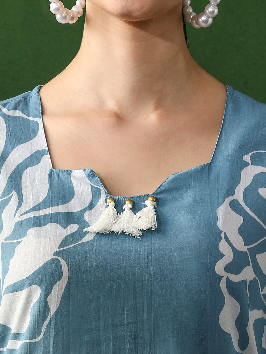 Floral Embroidered Straight Pure Cotton Kurta