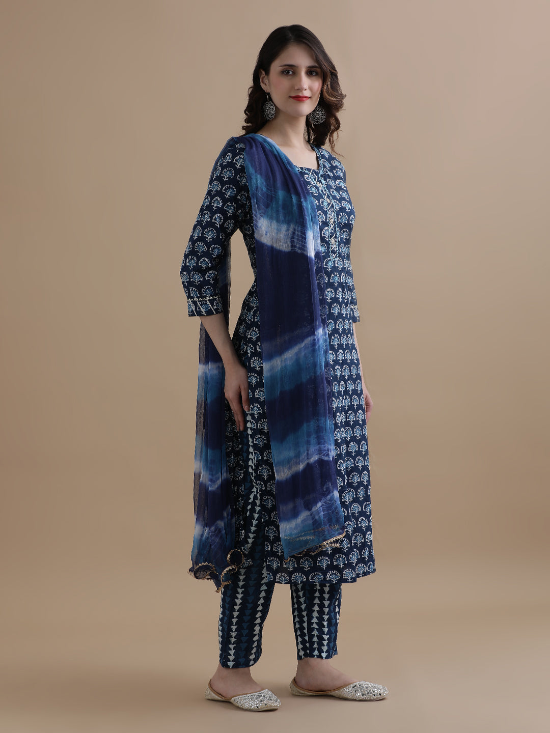 Floral Printed Thread Work Pure Cotton Navy Blue Kurta With Pant & Chiffon Dupatta