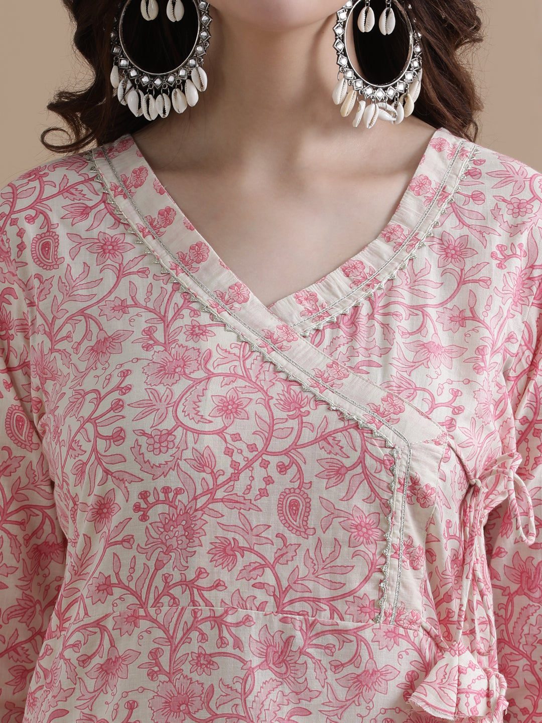 Off White Angrakha Style Floral Printed Gotta Patti Pure Cotton Kurta With Pant & Chiffon Dupatta