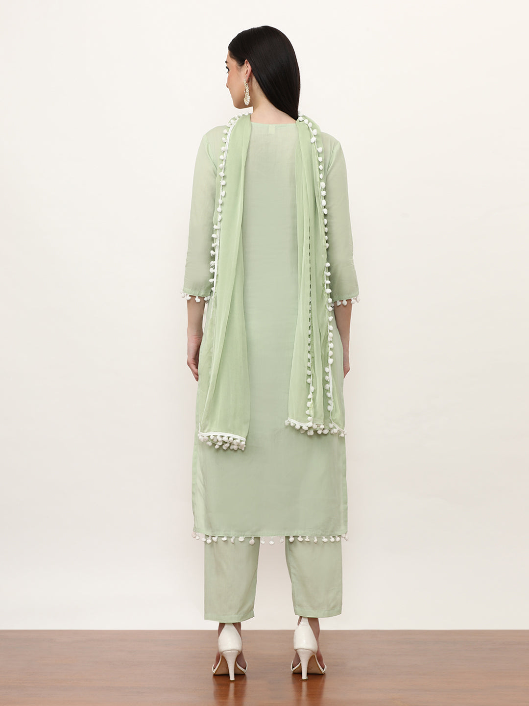 Embroidered Ethnic Motifs Kurta Sets With Dupatta