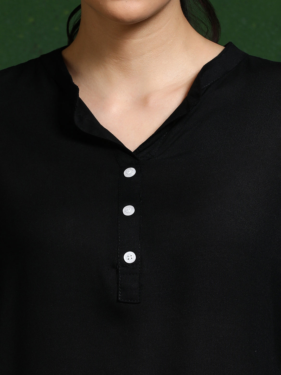 Solid Mandarin Collar Straight Kurta