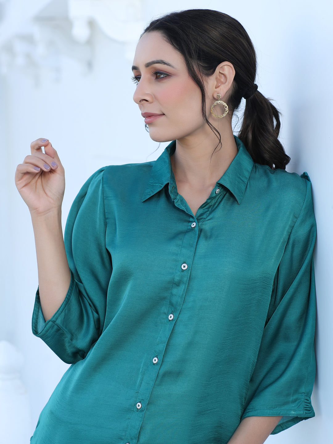 Green Color Silk Blend Solid Shirt With Puffed Sleeves And Front Opening