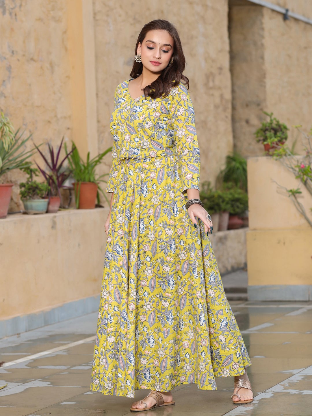 Floral Print Crop Top & Flared Long Skirt