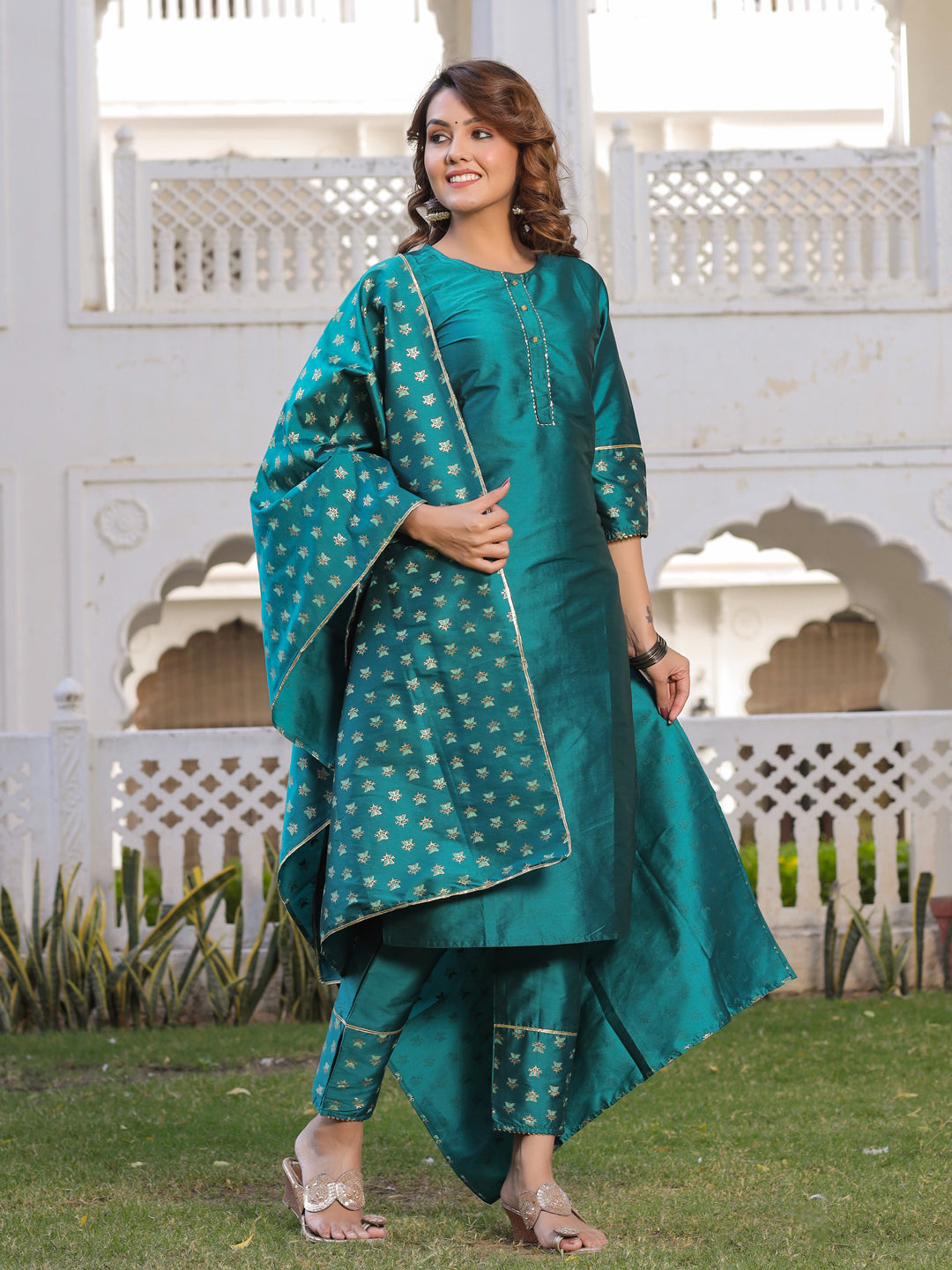 Teal Solid Thread Work Straight Kurta With Pants & Printed Dupatta